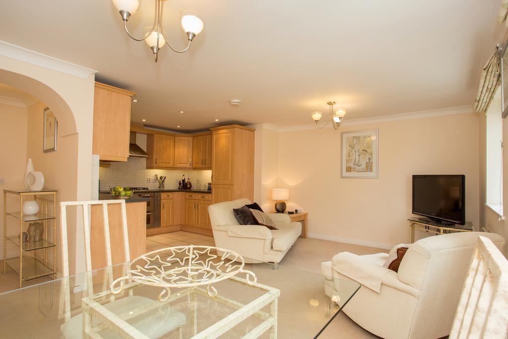 Basingstoke Apartments - Westlands House, City Centre, Home-From-Home Zewnętrze zdjęcie